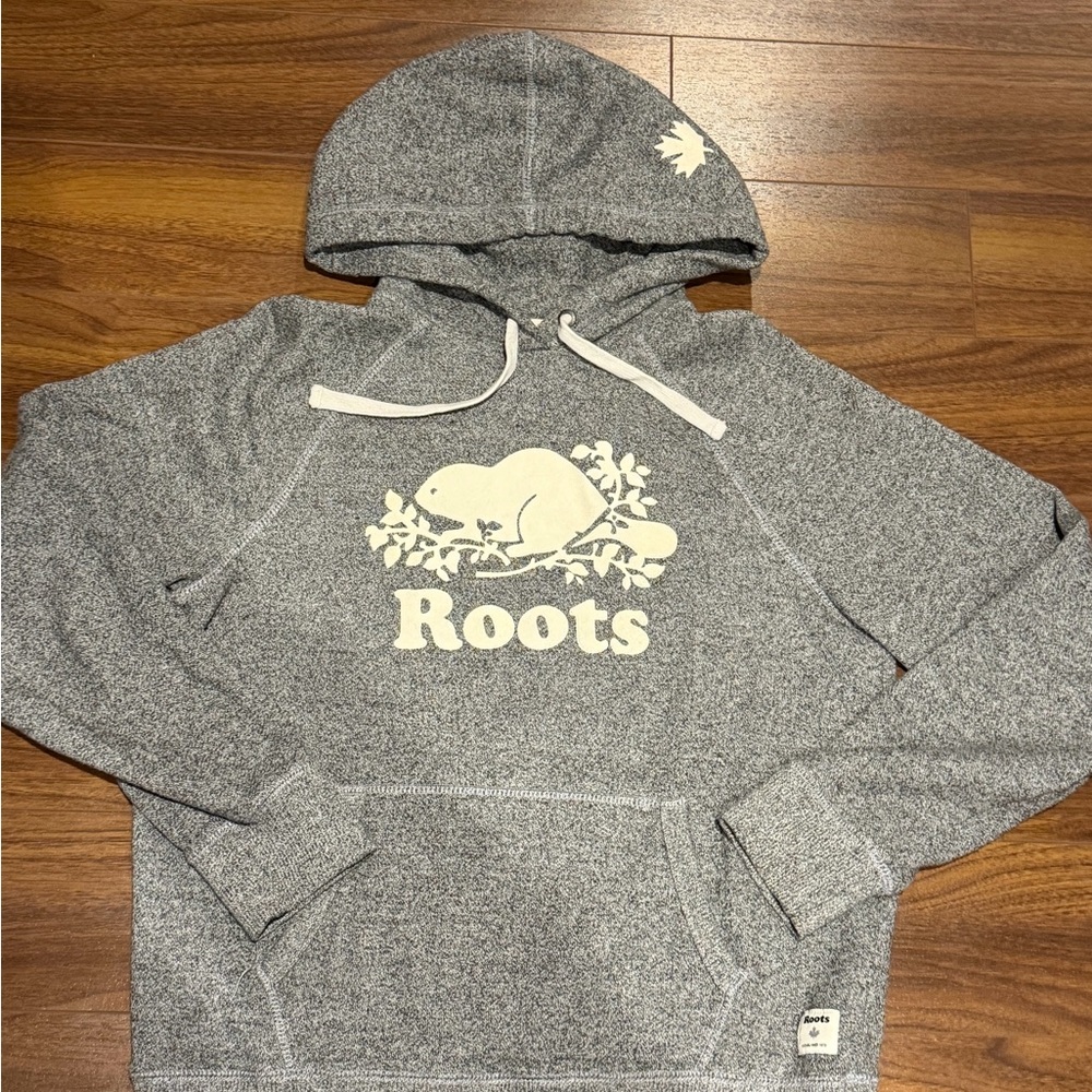 Ladies Roots Salt and Pepper Hoodie size Medium, excellent condition!
